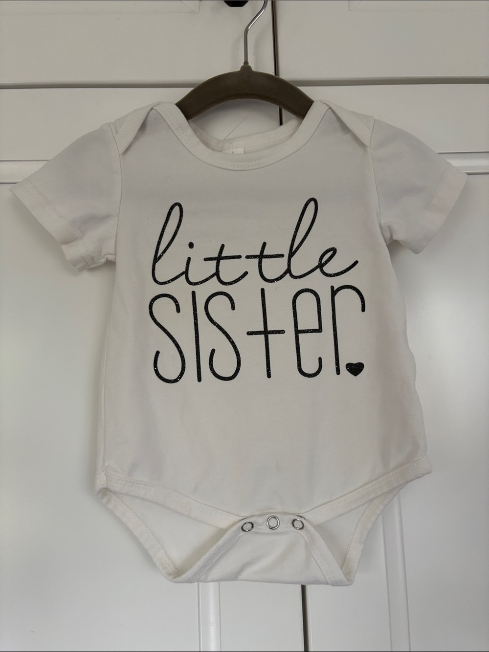 White "Little Sister" Short Sleeve Baby One-Piece Bodysuit